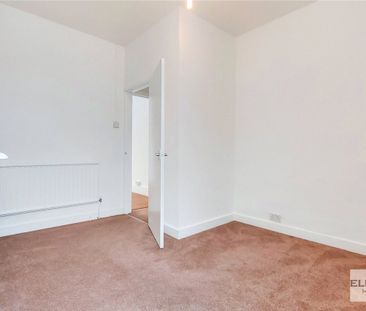 Roundwood Road, NW10, London - Photo 3
