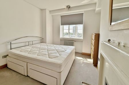 Latymer Court, Hammersmith Road, Hammersmith, London, W6 - Photo 3