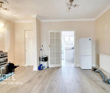 2 bedroom end of terrace house to rent - Photo 6