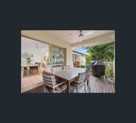 6 Warana Street, Noosa Heads, Qld 4567 - Photo 1