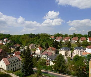 Großzügige DG-Wohnung mit Einbauküche nahe der Albrechtsburg - Photo 2