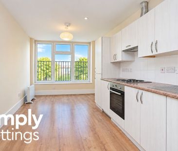 2 Bed property for rent - Photo 2