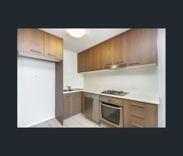 TIDY AND CONVENIENT - Photo 1