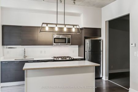 Lofts 399 , #405 - Photo 3