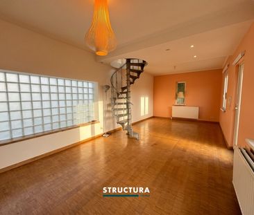 Woning met ruim terras en staanplaats - Foto 2