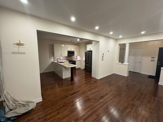 For Lease - 12 Pegasus Drive, Richmond Hill, Ontario - Photo 1