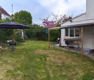 9 bedroom flat share to rent - Photo 2