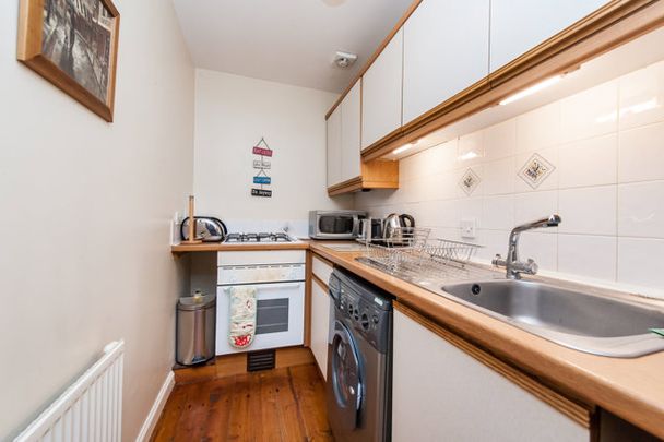 268 Union Grove, AB10 6TR, Aberdeen - Photo 1