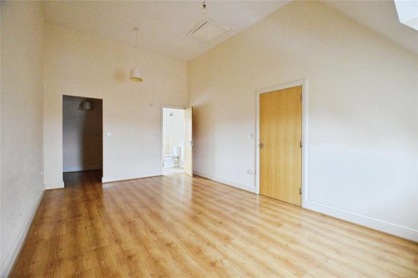 4 bedroom terraced house to rent - Photo 1