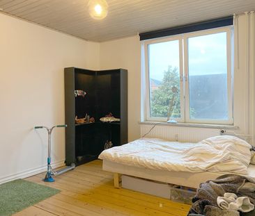 <b>Rummelig 3-værelses lejlighed i attraktivt område – Carit Etlars... - Foto 6