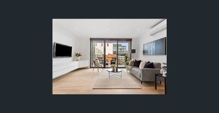 Sweet, Stylish and So Close to It All!! - Photo 2