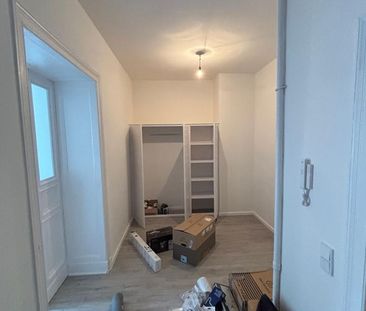 Sanierte und moderne Altbauwohnung mit Wohlfühlgarantie! - Photo 1