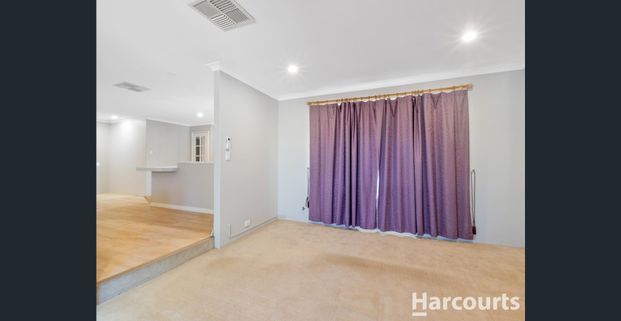 3 x 2 Family Home - Includes lawnmowing - Photo 1