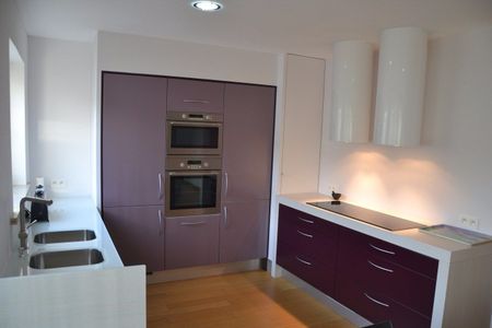 Gemeubeld appartement met 2 slaapkamers en bureel! - Foto 5