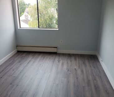 #207 9477 Cook Street - Photo 4