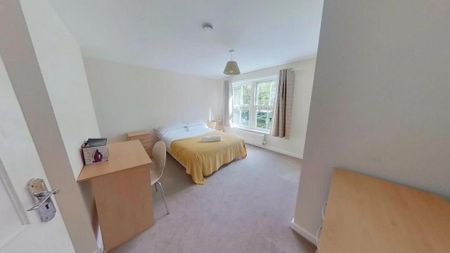 4 bedroom private hall to rent - Photo 5