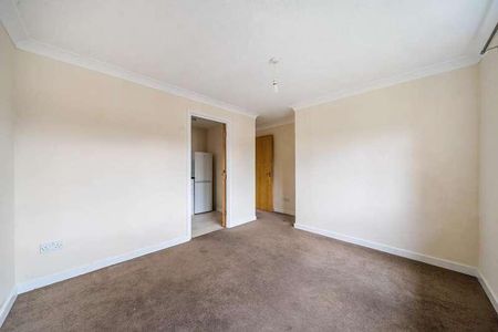 Sovereign Court, High Wycombe, HP13 - Photo 3