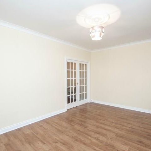 4 bedroom semi-detached house to rent - Photo 1