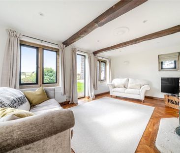 3 bedroom detached house to rent - Photo 3