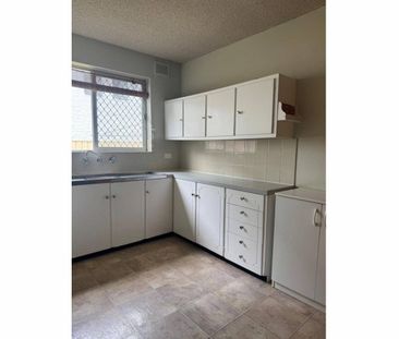 TWO BEDROOM GROUND FLOOR UNIT - Photo 5
