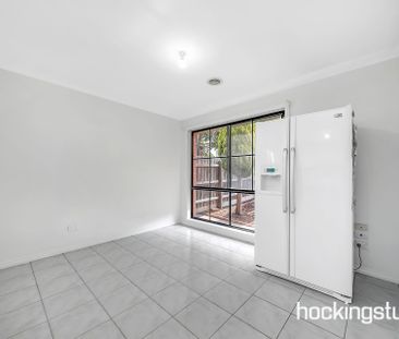 2 Neman Court, Roxburgh Park. - Photo 2