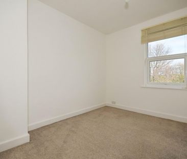3 bedroom House To Let - Photo 3