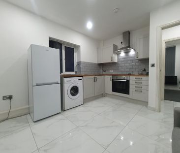1 bedroom flat to rent - Photo 2