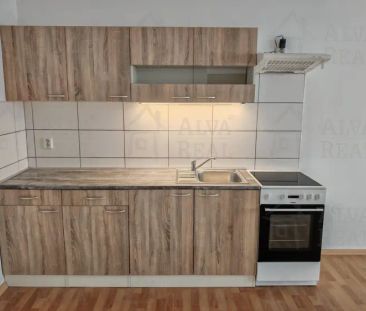 Dlouhodobý pronájem prostorného bytu 1+kk 45 m po rekonstrukci, zvý... - Photo 6