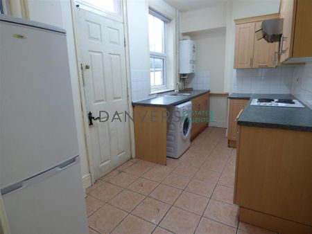 3 bedroom terraced house to rent - Photo 5