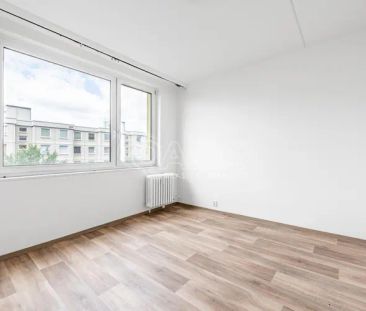 Pronájem světlého bytu, 3+kk s lodžií, Poljanovova, Praha 4 - Photo 2