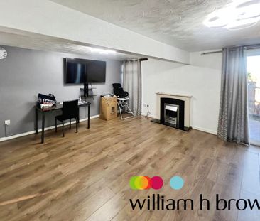 Peterswood, Harlow - Photo 1
