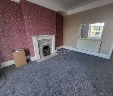 3 bedroom property to rent in Dewsbury - Photo 2