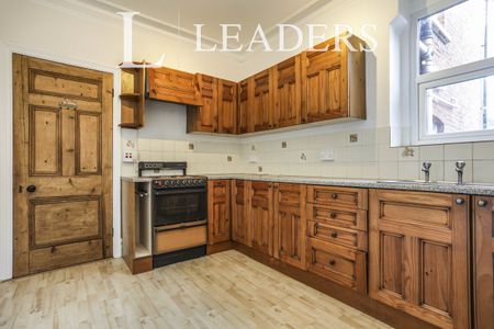 4 bedroom apartment to rent Albert Walk, Felixstowe, IP11 - Photo 5