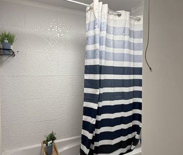 Room in a Shared Flat, Hall Tower, W2 - Photo 3