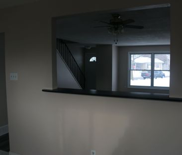 For Lease - 51 Sholto Drive Unit# 4, London South, Ontario - Photo 2