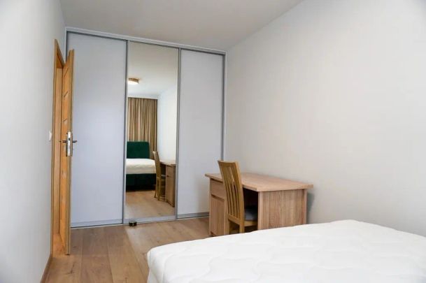 Mieszkanie 2 pok. 48m2 centrum Grodziska Maz. - Photo 1