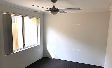 4 Lepley Lane, Hammond Park WA 6164 - Photo 2