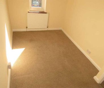 Glenmore Mews, Eastbourne, BN21 - Photo 2