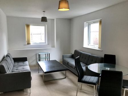 3 bedroom apartment to rent - Photo 4