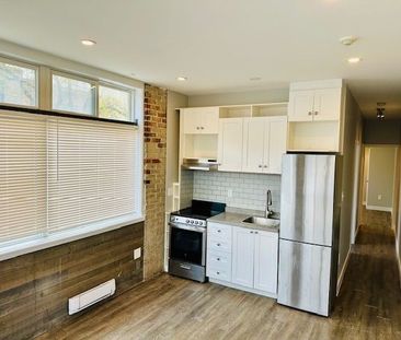 For Lease - 2029 Eglinton Avenue, Toronto, Ontario - Photo 4