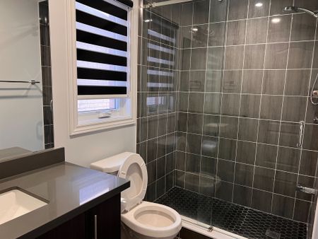 For Lease - 40 Mclean Avenue, Collingwood, Ontario - Photo 3