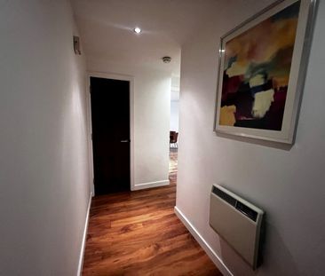 1 Bed Flat, St. George Building, LS1 - Photo 3