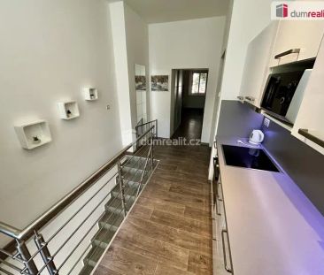 Pronájem bytu 2+1 s terasou, Jízdárenská, Karlovy Vary - Photo 2