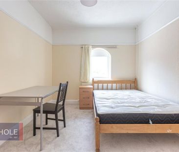 5 bedroom apartment to rent - Photo 4