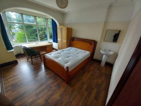 7 bedroom detached house to rent - Photo 3