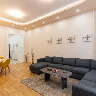 Zoltán utca - Fotó 1