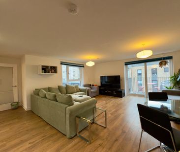 2 bedroom flat to rent - Photo 2