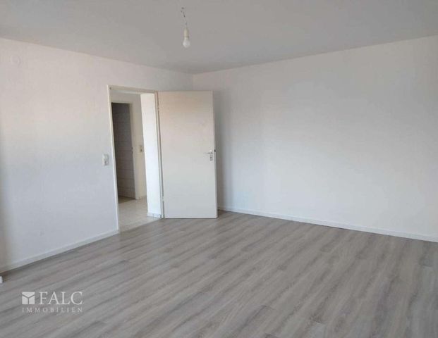Frisch sanierte und renovierte Dreizimmerwohnung zum Wohlfühlen! - Foto 1