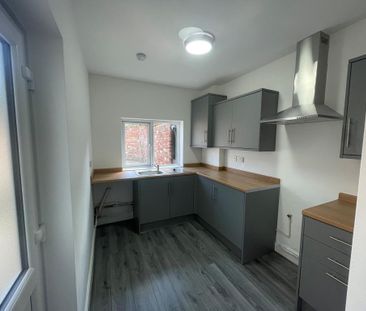 2 bedroom terraced house to rent - Photo 6
