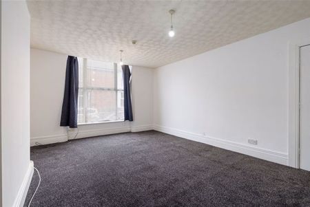 27 Hartington Road, Bolton - Photo 5